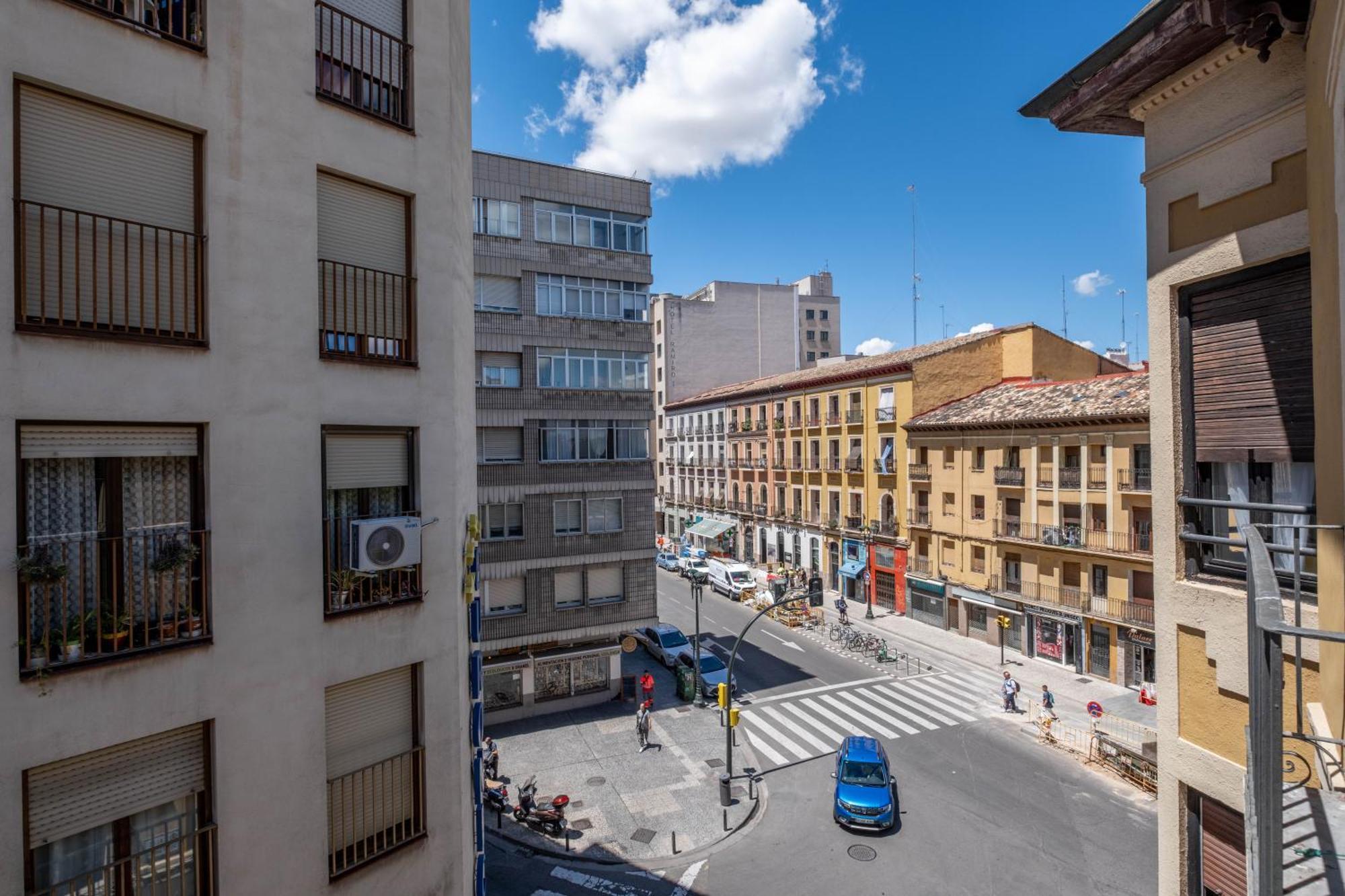 Apartamentos Coso سرقسطة المظهر الخارجي الصورة